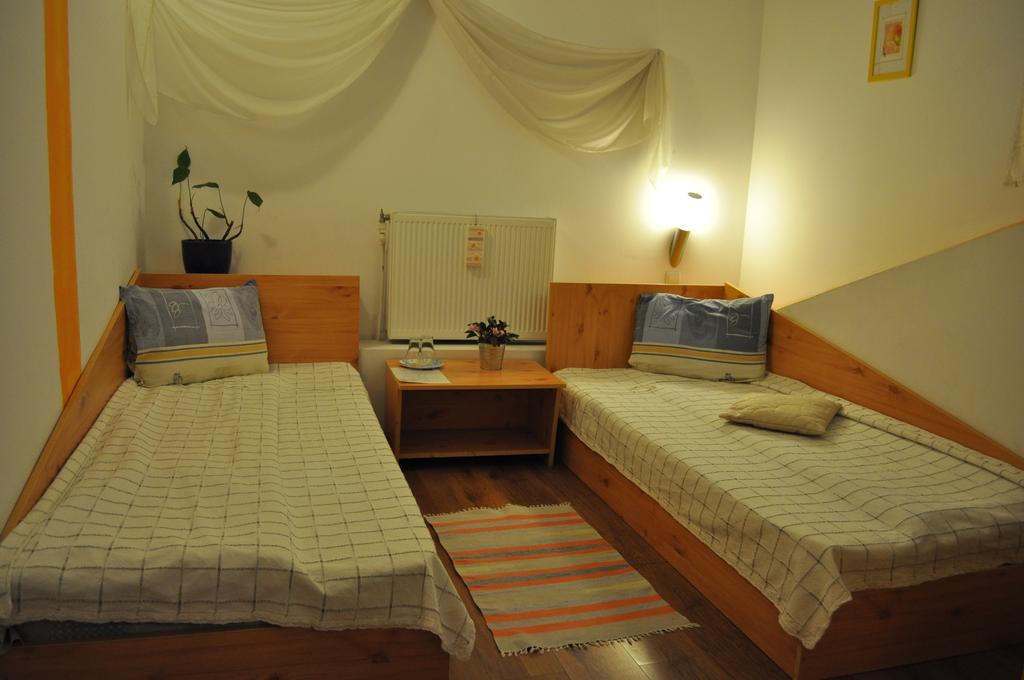 Bistro-Pension La Teleferic Синая Экстерьер фото